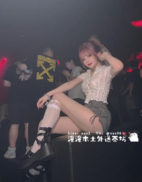 02.jpg